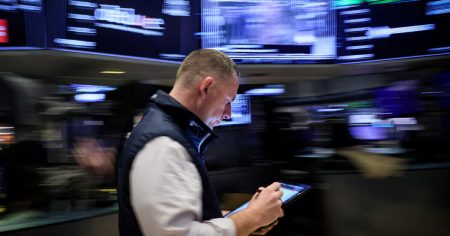 S&P 500 Pushes Past Previous Record After Inflation Report