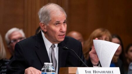 FDIC Chairman Martin Gruenberg Says He’s ‘Prepared To Step Down’