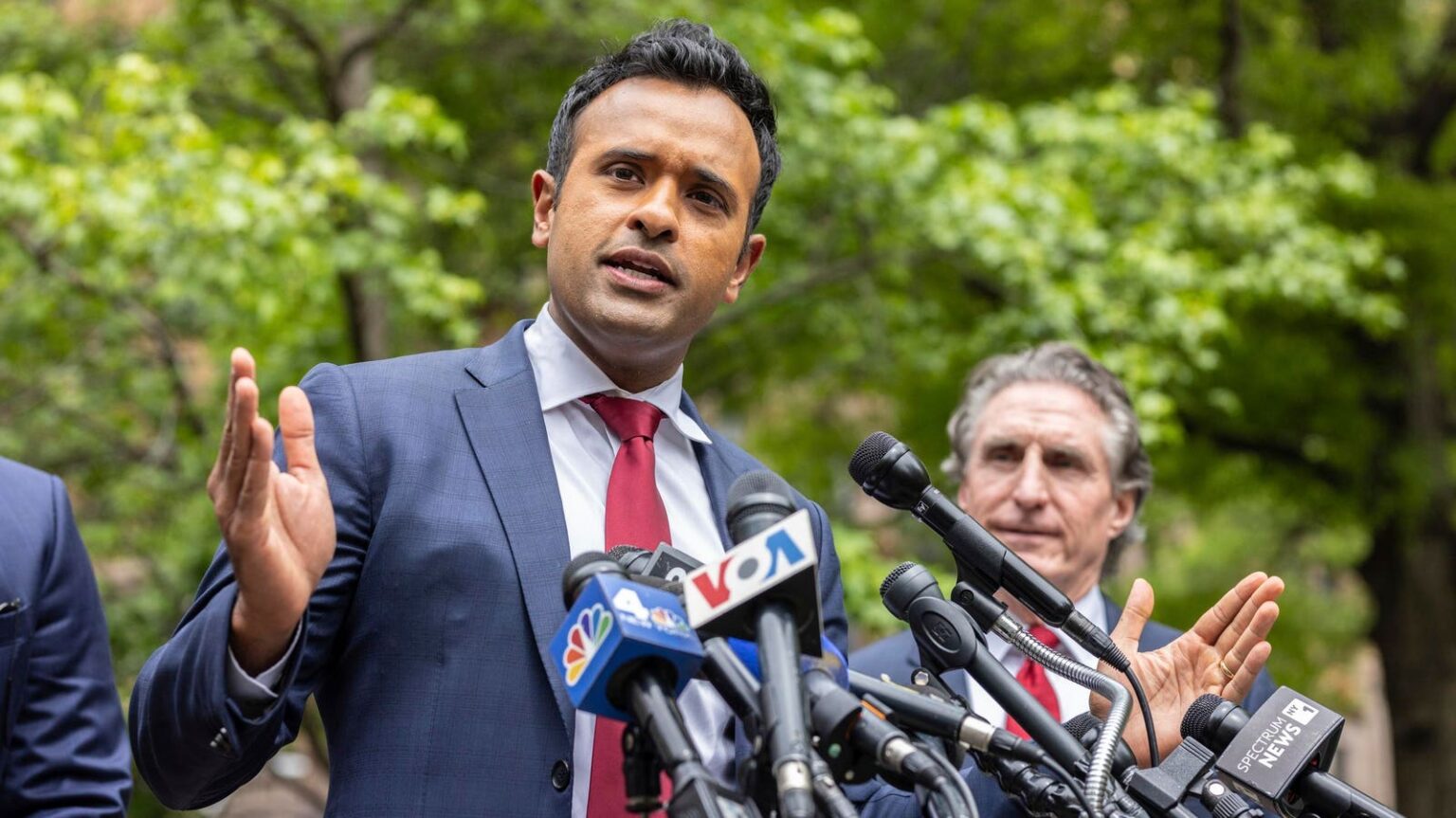 Vivek Ramaswamy Invests In Buzzfeed—And Share Price Jumps