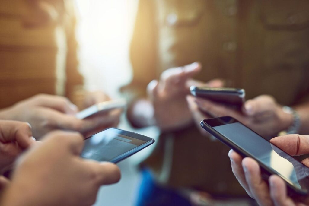 Waze Founder Analyzes What Makes Chatgpt And Social Media Go Viral
