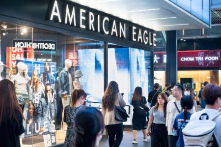 Rising 9% This Year, What Lies Ahead For American Eagle Stock Following Q1 Earnings?