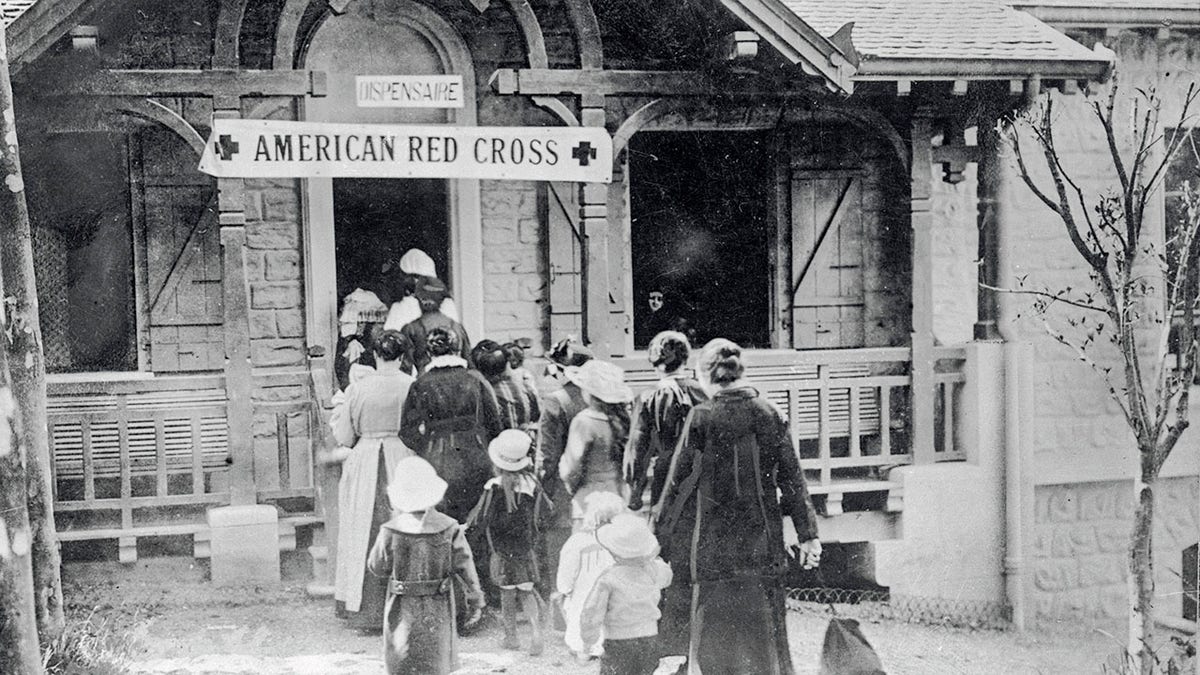 Red cross wartime effort