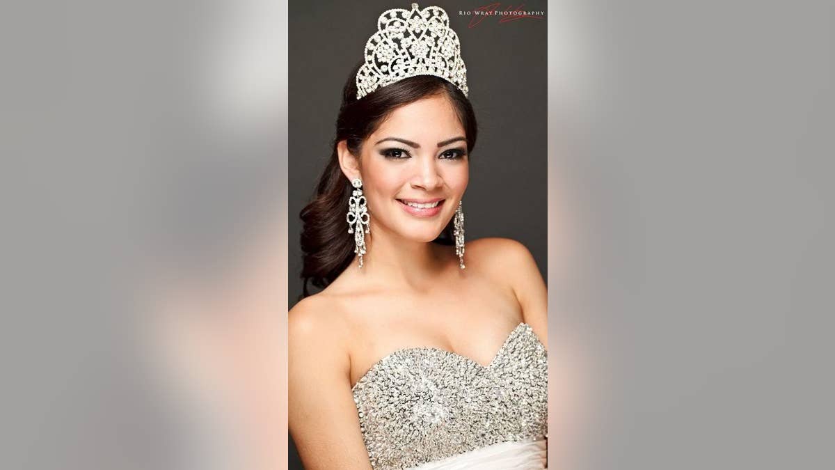 Glenis Zapata is accused of using her job as a flight attendant to transport over $300,000.