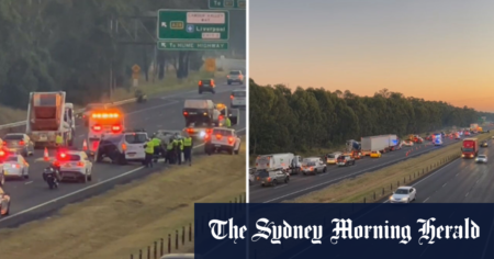 Major traffic delays amid Sydney car crash
