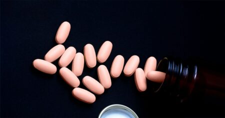 Statins may lower risk of death in older adults