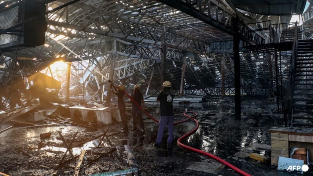 Four children among 27 dead in India amusement park fire