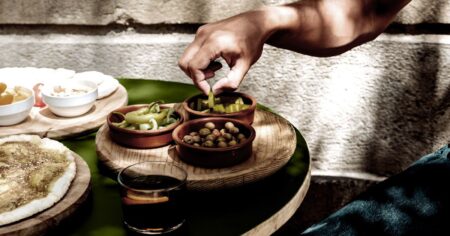 Key nutrients may help slow brain aging