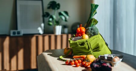 Low-fat diet is tied to lower cancer risk in new study