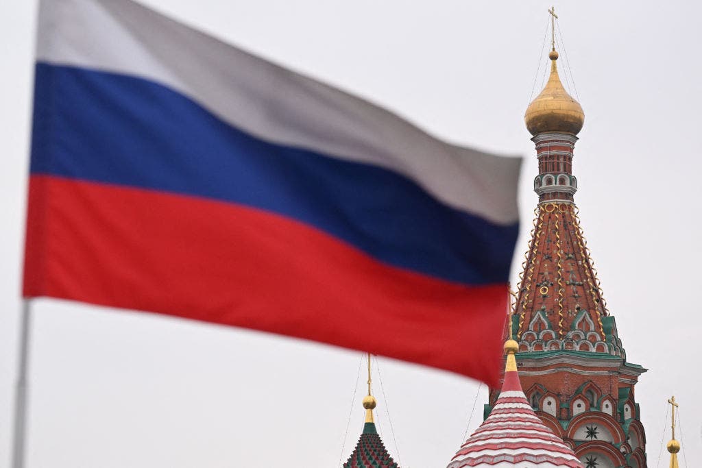 Fire breaks out at Russian oil refinery; deaths, injuries reported