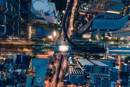 Main Risks And Opportunities For Venture Investors