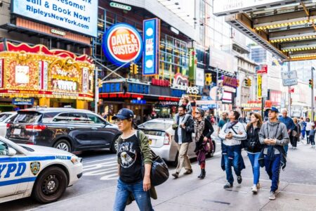 What To Expect From Dave And Buster’s