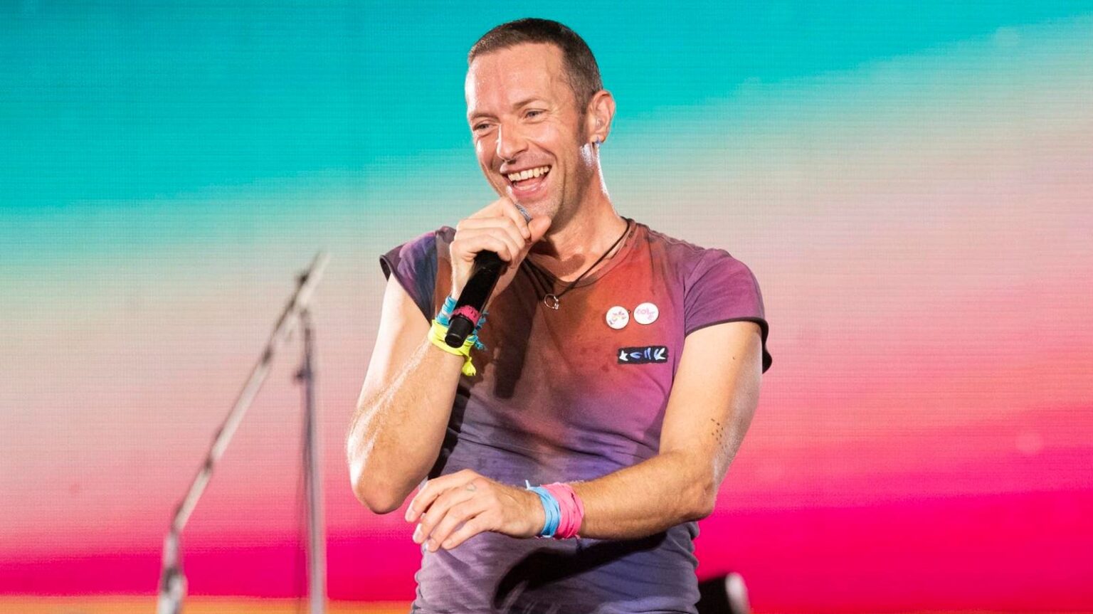 Coldplay Announces Recycled Plastic Vinyls And CDs For New Album