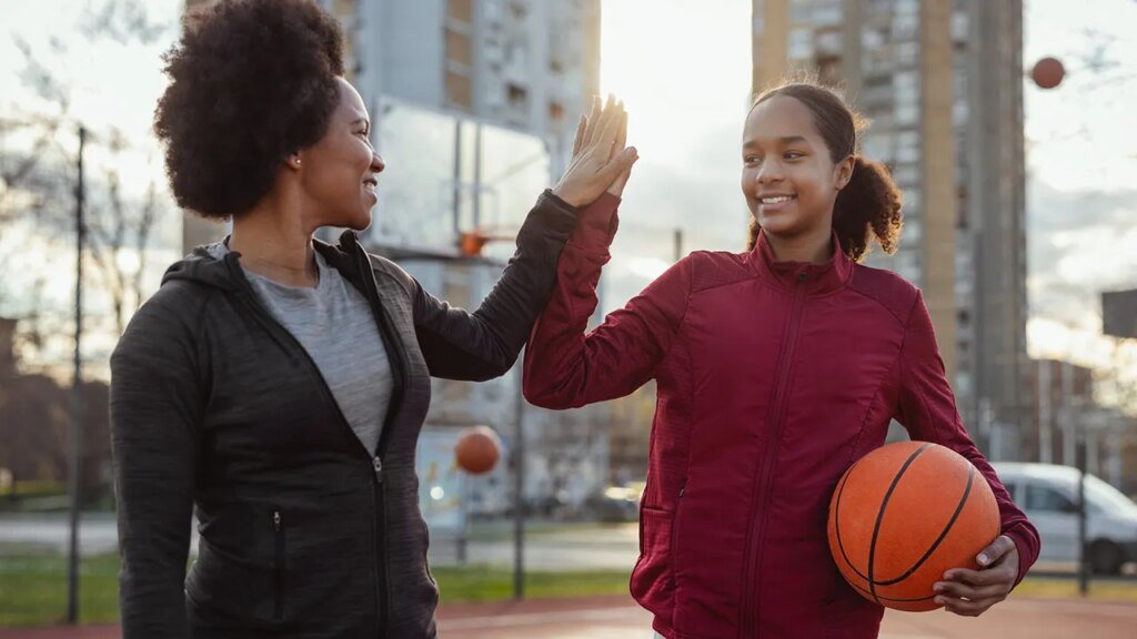 Psychologists reveal 7 ways to drive human happiness, parents can help their kids find purpose