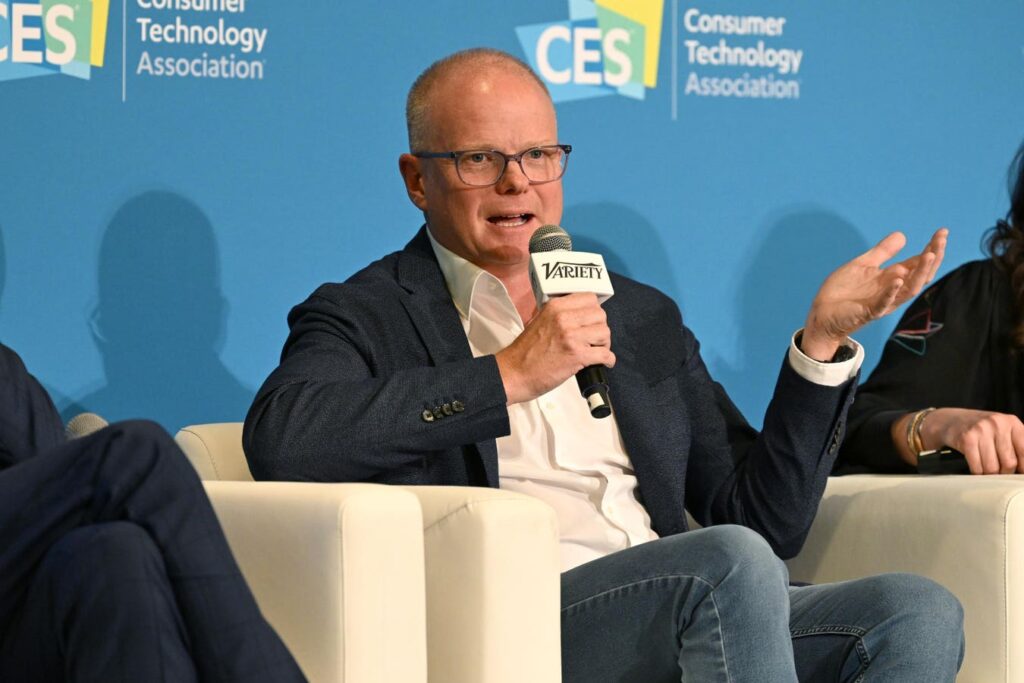 Will Wireless Phone Business And Recovery In Ad Market Drive Comcast Stock Back To $60?