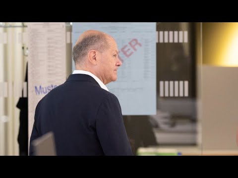 Scholz’s SPD Sees Worst-Ever Result in Germany’s EU Vote