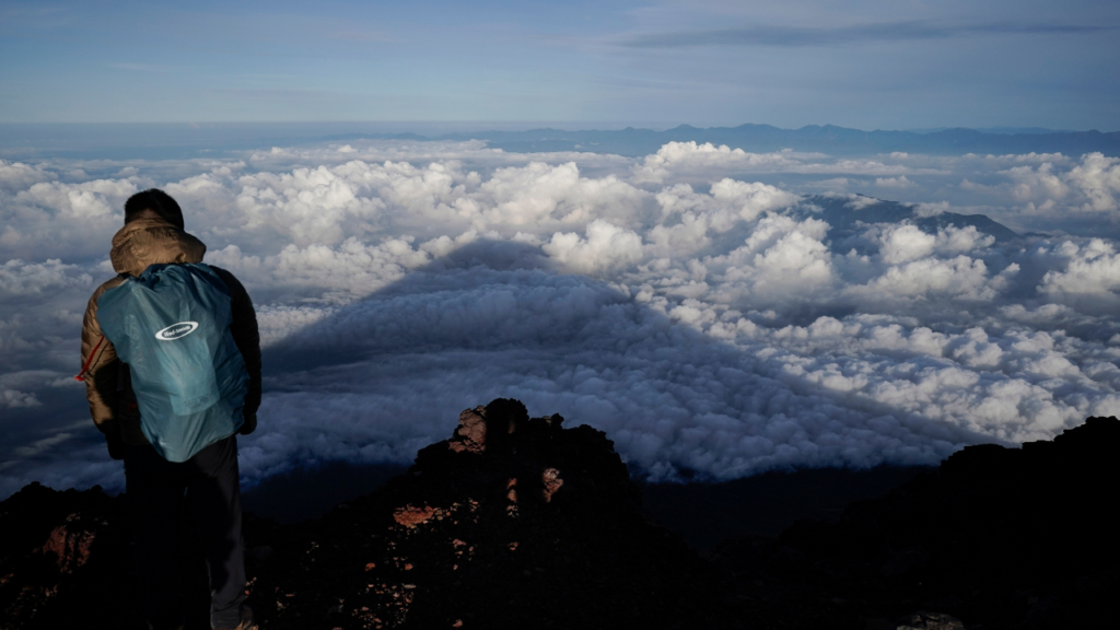 Rescuers work to retrieve 3 bodies discovered on Japan’s Mount Fuji