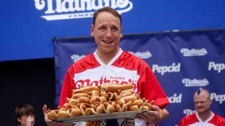 Hot dog eating champs Joey Chestnut and Takeru Kobayashi to face off on Netflix