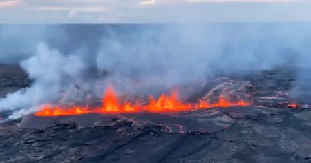 Hawaii’s Kīlauea volcano erupts in a remote area, causes no disruption