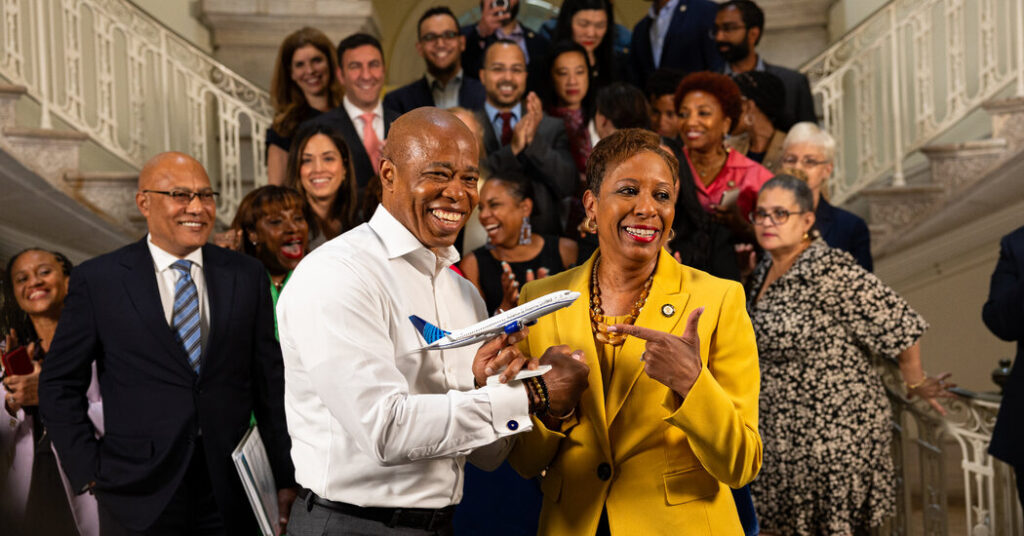 Reopen N.Y.C. Libraries on Sundays? Yes. Free 3-K for All? Not Quite.