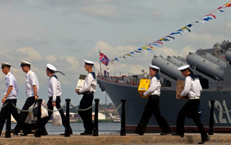 Sailors from Russia in Cuba