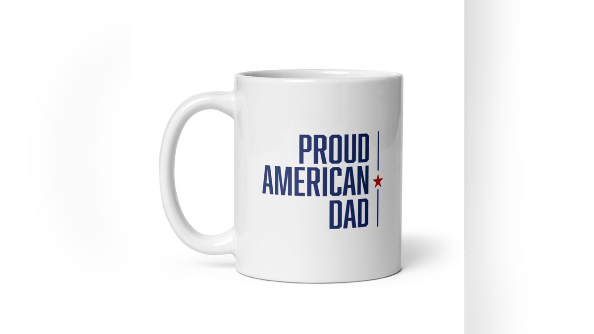 Gift dads who love Fox News a mug that also demonstrates their patriotic side.