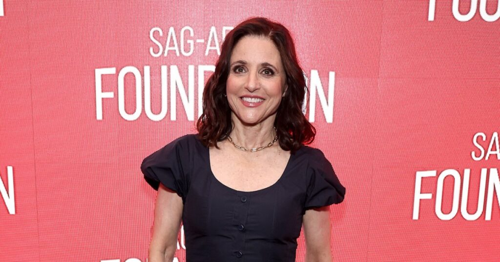 Julia Louis-Dreyfus Explains Why She Went to Therapy With Her 87-Year-Old Mom: ‘I Encourage You to Do It’