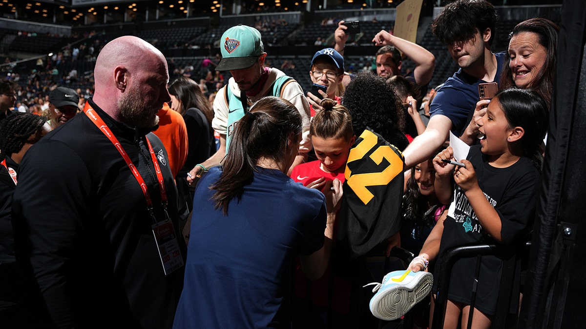 Caitlin Clark with fans