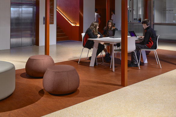 Mount Alexander College by Kosloff Architecture 