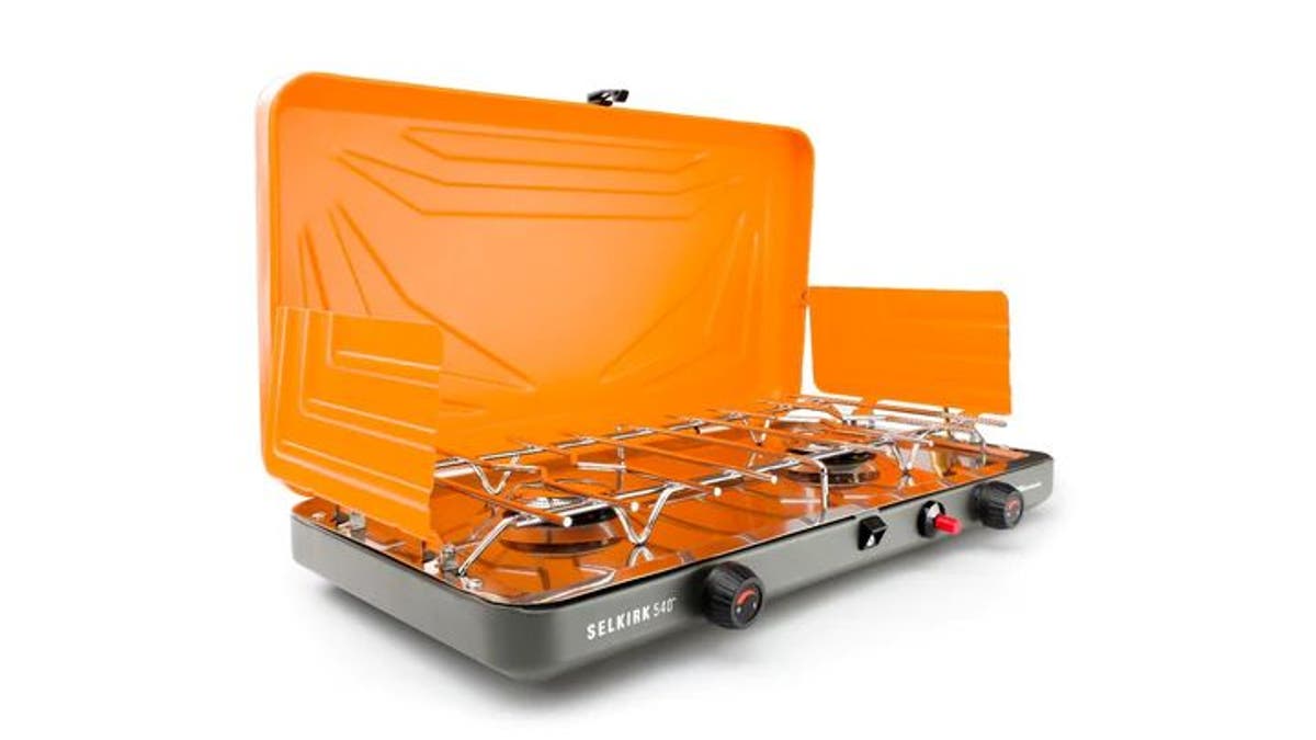 This camping stove is made for families.