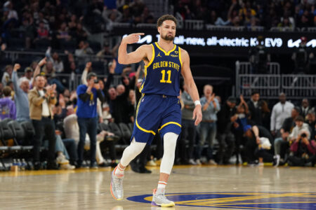 Warriors Have Made Contract Offer to Free Agent Klay Thompson: Report