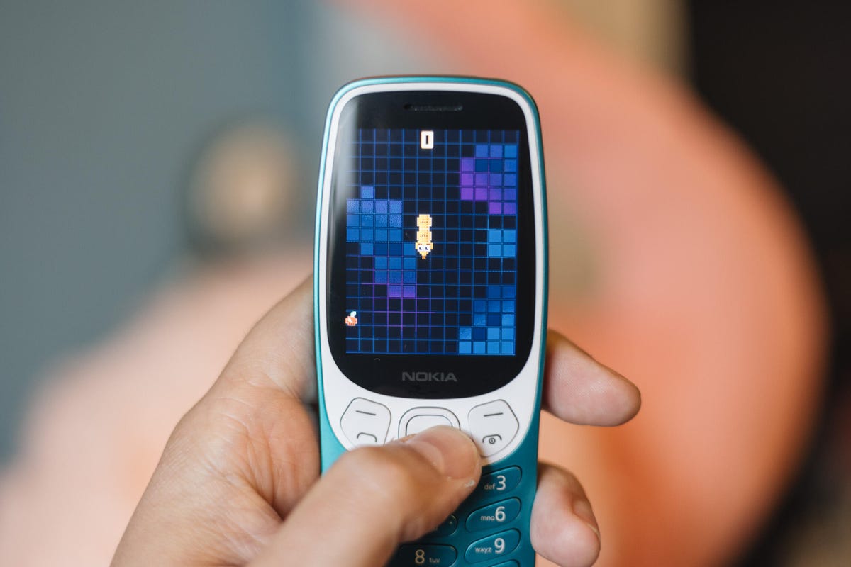 nokia-3210-2024-hands-on-review-09