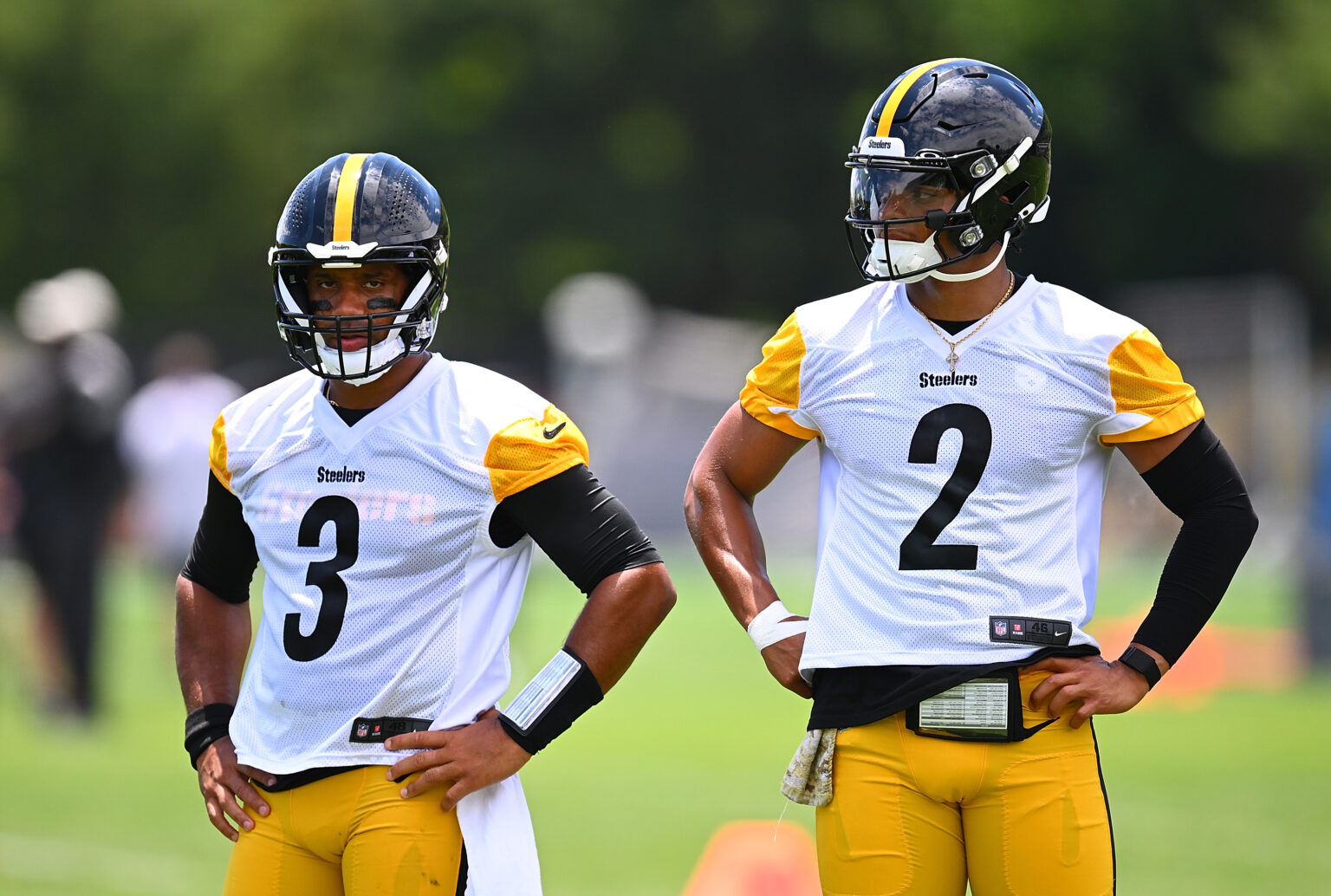 Steelers News: QB Battle Between Russell Wilson and Justin Fields Very Much Alive