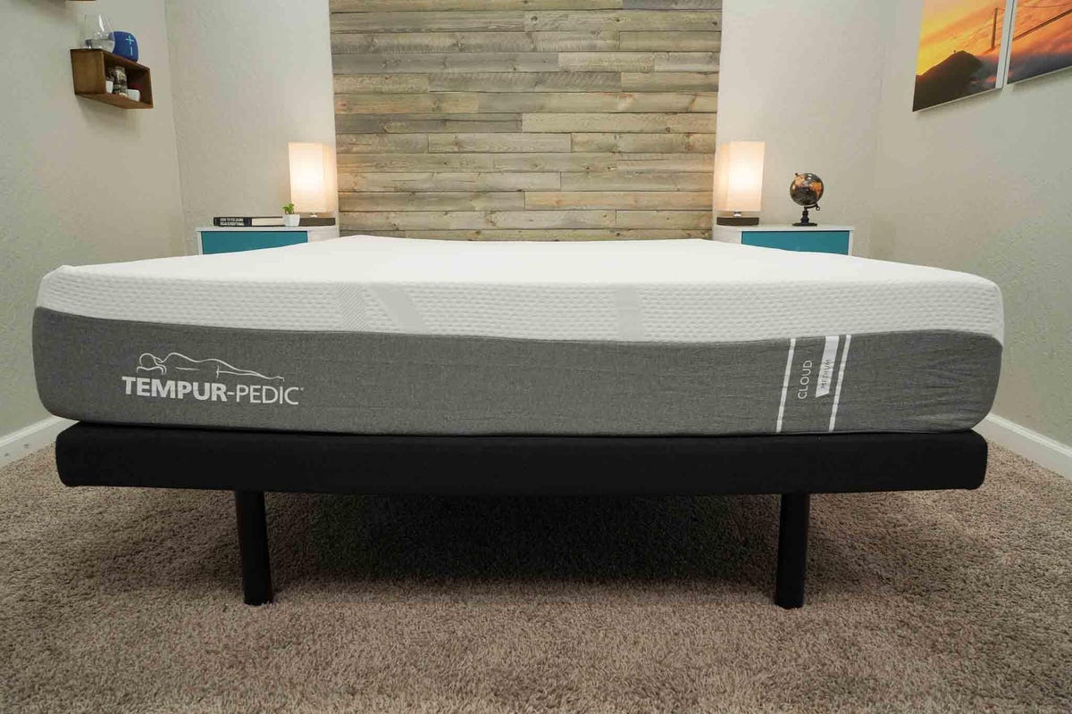Tempur-Pedic bed