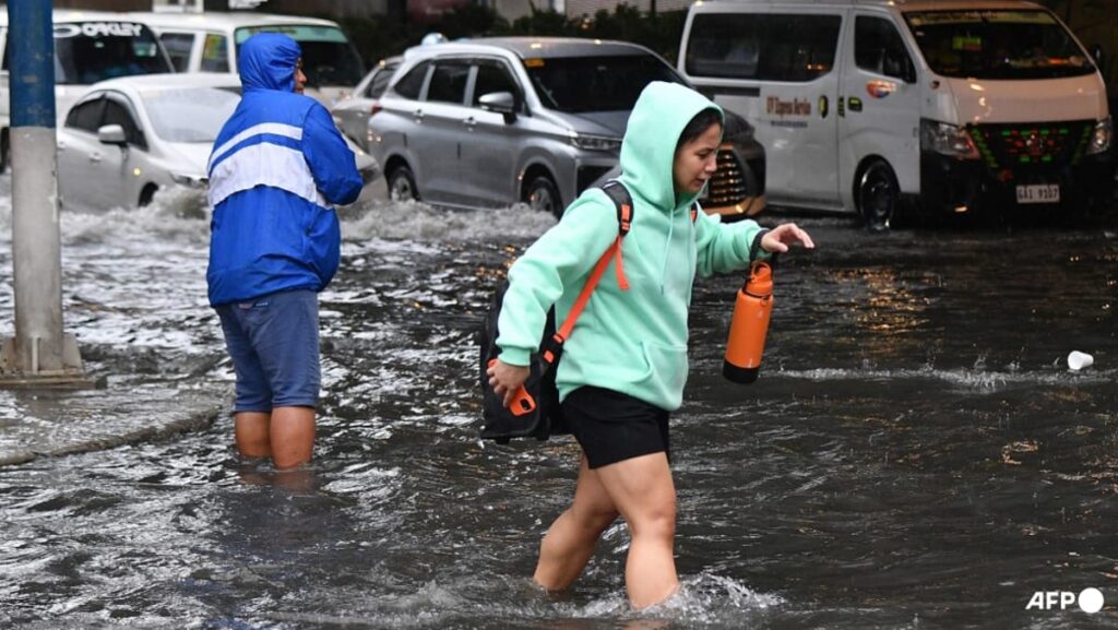 Typhoon Gaemi forces Philippines to halt work, market trading