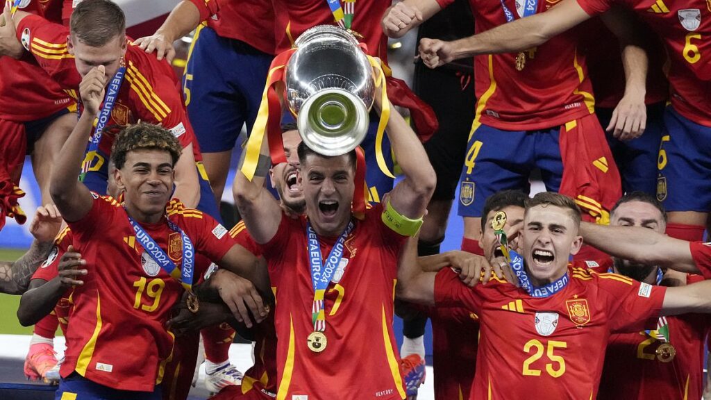 Spanish national football team returns to Madrid for celebrations