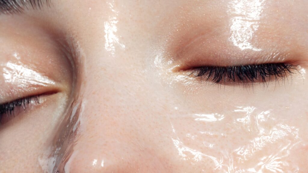 Best Face Oils: How To Use Them For Dry, Sensitive & Oily Skin