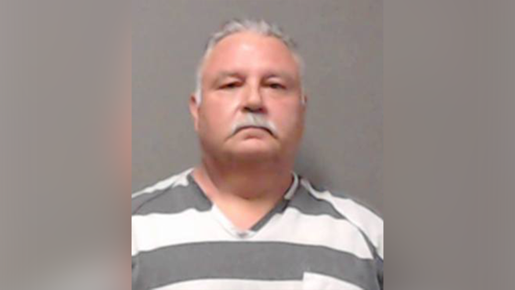 Texas man arrested after impersonating CPS worker to gain access to children: sheriff’s office