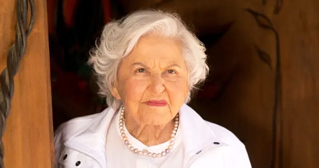 102-Year-Old Woman Who Still Works Shares Tips For Long Life