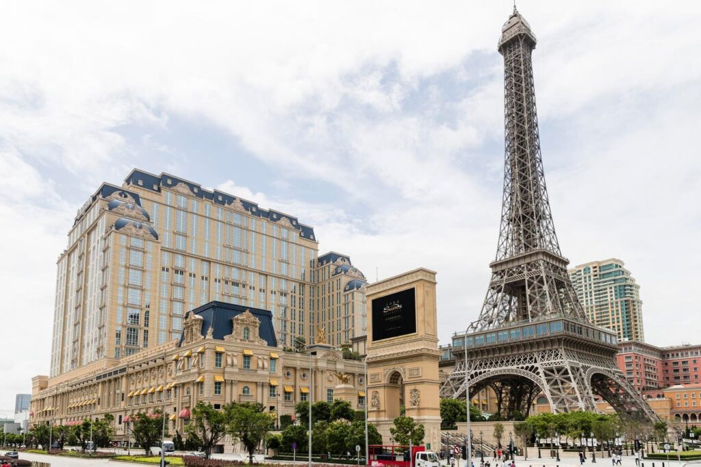 With LVS Stock Down 14% Year, Will Its Strong Singapore Business Drive Shares Higher Post Q2?