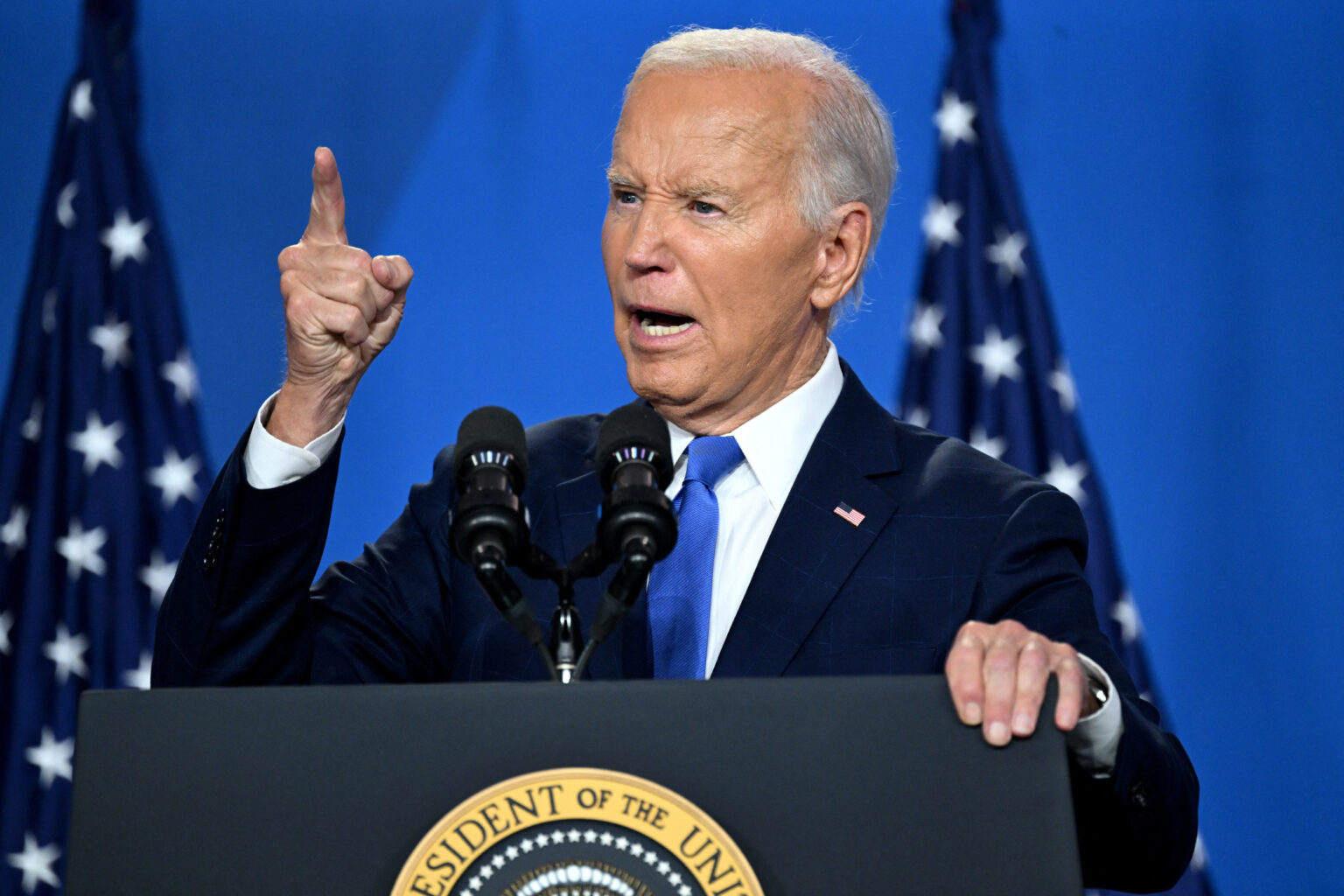 Joe Biden Officials’ Reaction to Gaffe During Presser Goes Viral