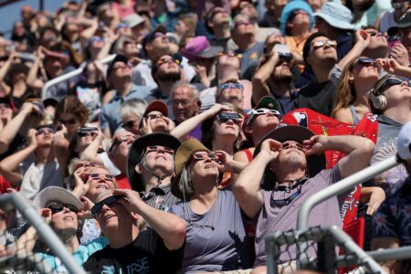Has Polarization Destroyed America’s Communities? No, Says April’s Eclipse