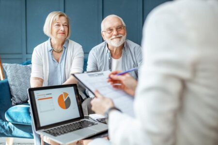 4 Signs That You May Need A Financial Advisor In Retirement