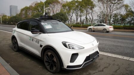 Baidu’s Apollo Go: Super cheap robotaxi rides spark widespread anxiety in China