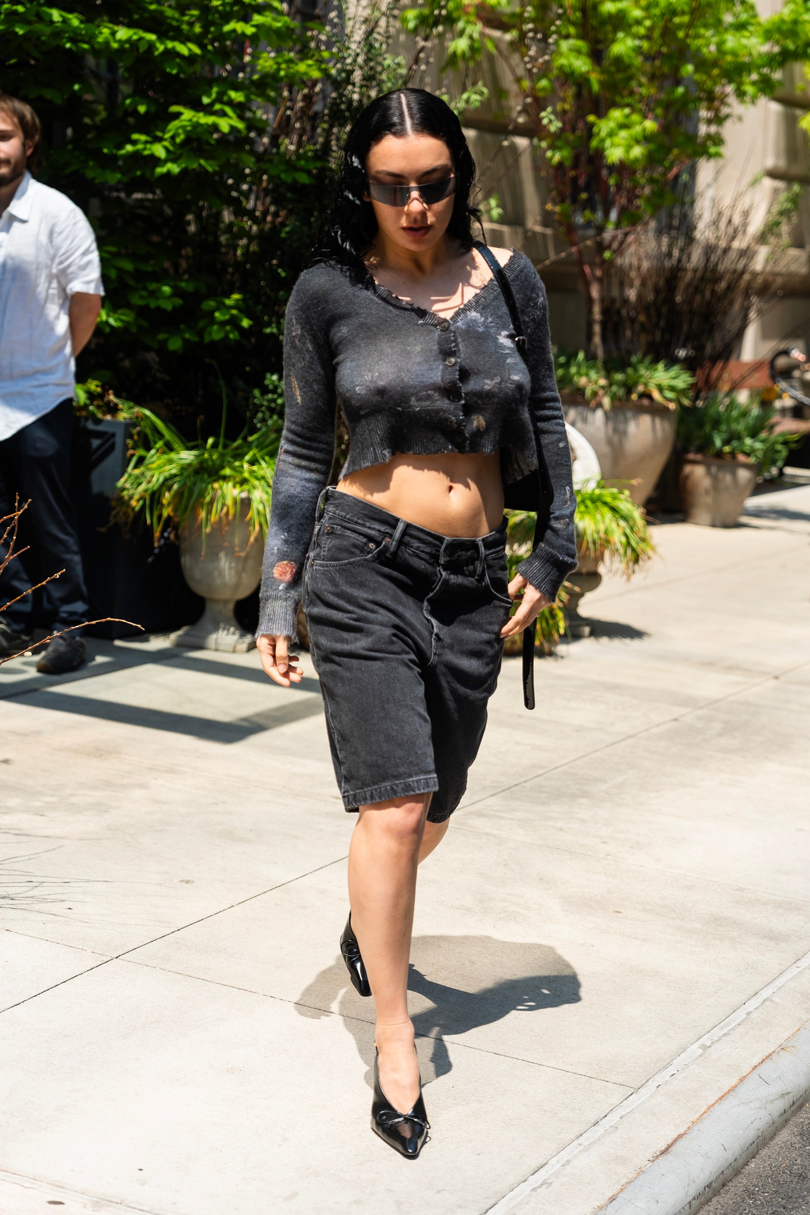 NEW YORK NEW YORK APRIL 29 Charli XCX is seen in the Lower East Side on April 29 2024 in New York City.