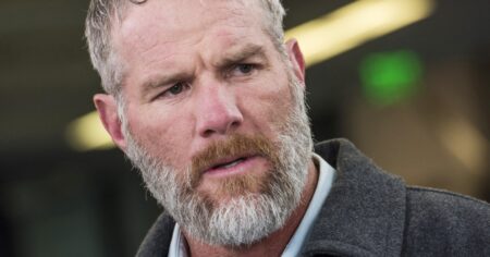 Brett Favre is asking an appeals court to reinstate his defamation lawsuit against Shannon Sharpe