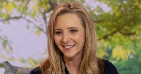 Lisa Kudrow clears air on hating studio audience laughter while taping ‘Friends’