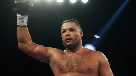 Joe Joyce v Derek Chisora: Live coverage from O2 Arena as heavyweights clash in Del Boy’s potential farewell to boxing