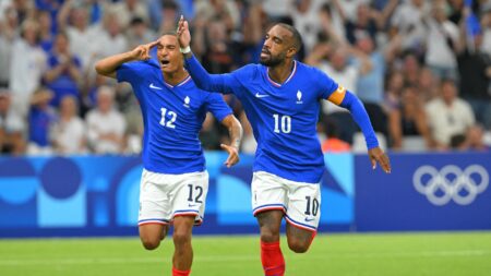 Paris 2024: ‘What a strike’ – Alexandre Lacazette gives France lead against USA with stylish finish – Football video
