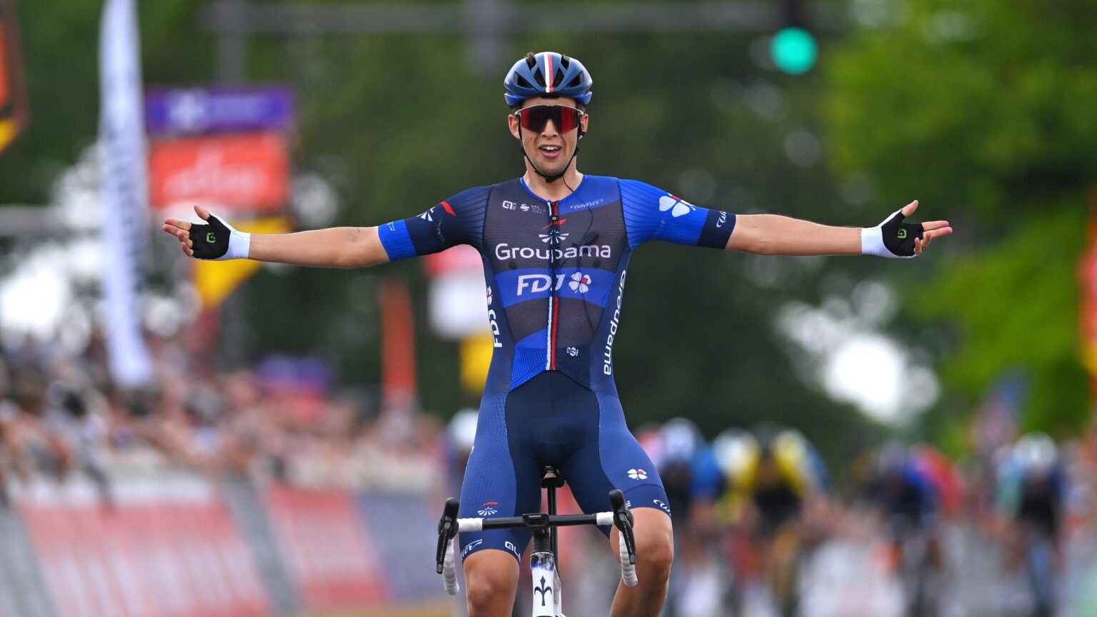 Tour of Wallonia: Sam Watson wins first pro stage as late uphill attack seals Stage 5 victory – Cycling video