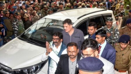 Bailed Indian opposition leader to return as chief minister